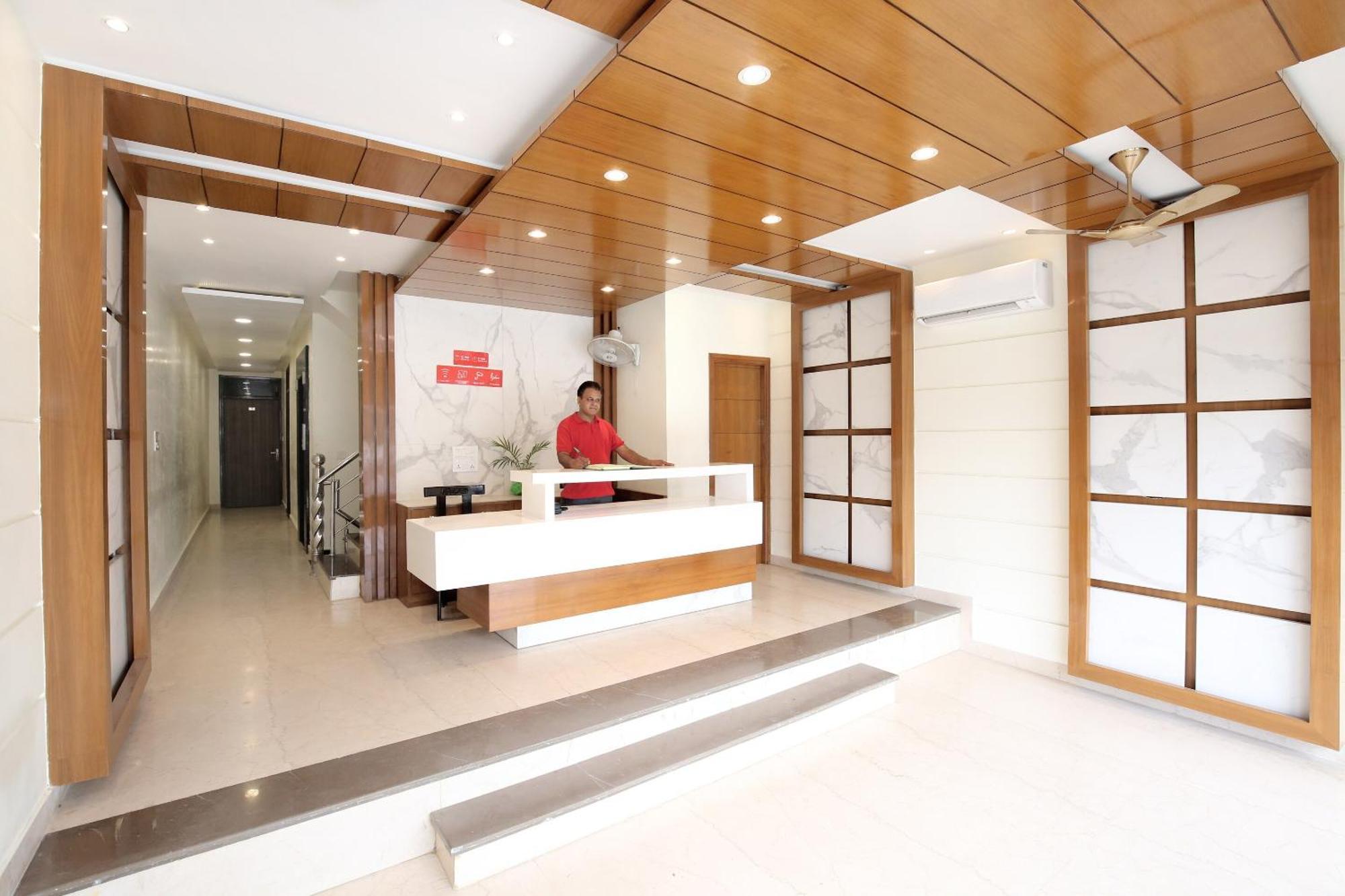 Oyo 17307 Hotel Kings Amritsar Exterior photo
